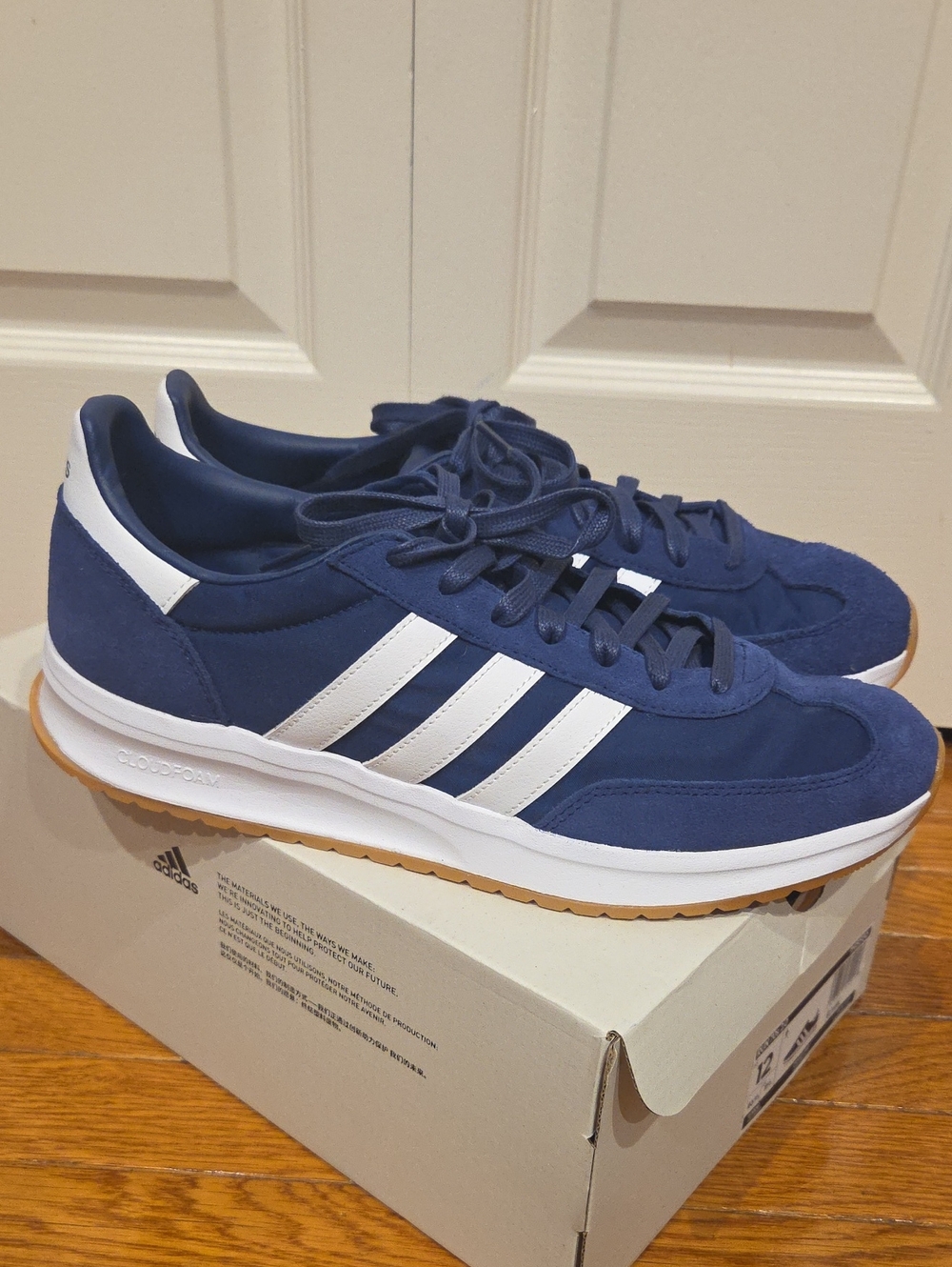 Men's Adidas Run 70s 2.0 Shoes Size 12 NEW IN BOX